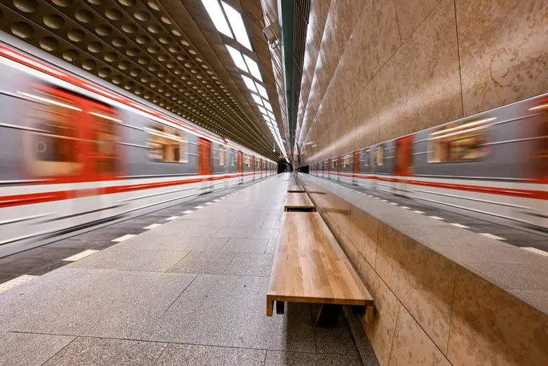 Oprava zdravotně technických instalací ve stanicích metra Želivského, Skalka a Staroměstská